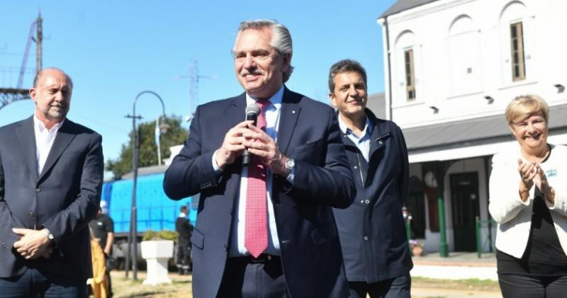 Fernández y Massa reinauguraron el ramal que une Cañada de Gómez con Rosario 